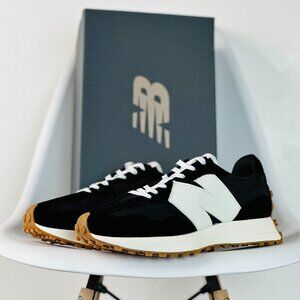 New Balance Womens 327 Casual Sneakers